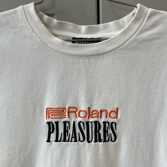 Pleasures Roland Heavyweight Embroidered Loho White TShirt Mens Large Streetwear - Picture 3 of 6